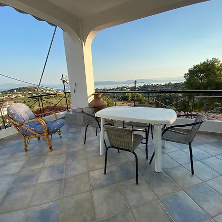 Completely Self-contained, Aegina Homestay Vathi (Aegina)