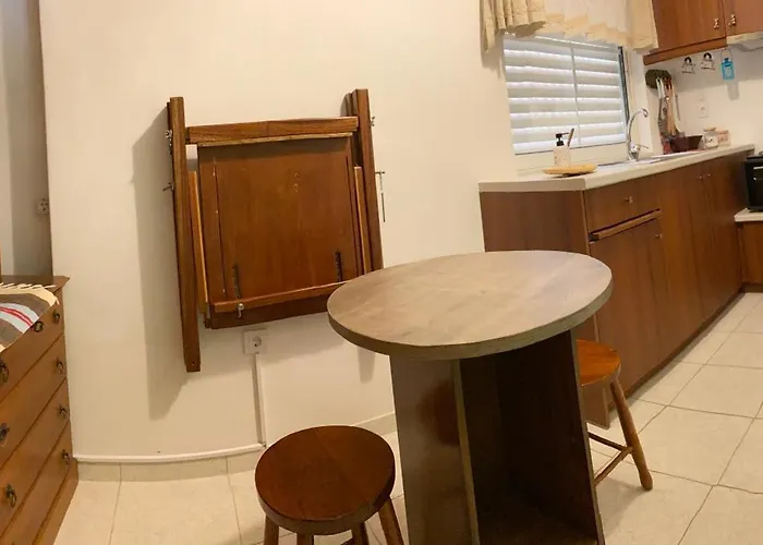 Completely Self-contained, Aegina Homestay *