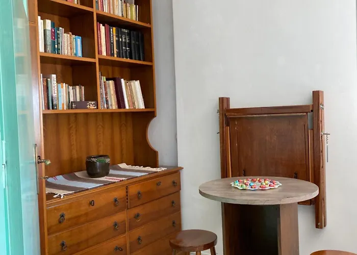 Completely Self-contained, Aegina 홈스테이 *